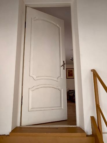 Люстры: Продаются предметы интерьера и мебели: 1) Люстра потолочная на 8 — 10