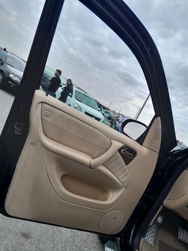 Mercedes-Benz: Mercedes-Benz ML-Class (W163) SUV - Kuzov: qara rəng, 5 qapı — 11