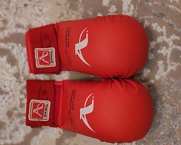 vele: Arawaza karate qoruyucu dəstləri – WKF təsdiqli Məhsul tərkibi: - — 3