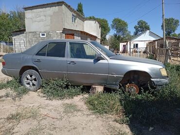 набор ключ сколько стоит: Mercedes-Benz E‑Class W124, седан серебристого цвета. Особенности и