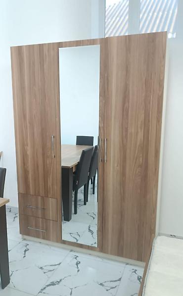 parca skaflar: Dolab – 199₼ Ölçü: - En: 1.60 m Xüsusiyyətlər: - Üç qapılı model - — 1