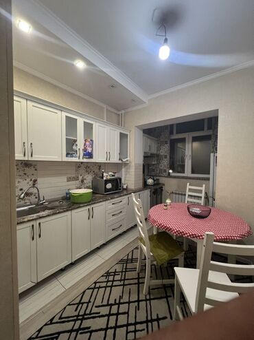 3 комнатная квартира 104 серии: 3 комнаты, 64 м², 106 серия, 3 этаж, Косметический ремонт