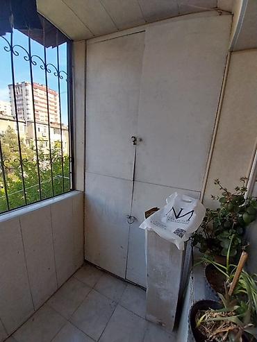 mikrorayon: Bakı, Yasamal, 3 otaqlı, Köhnə tikili, m. İnşaatçılar, 75 kv. m — 6