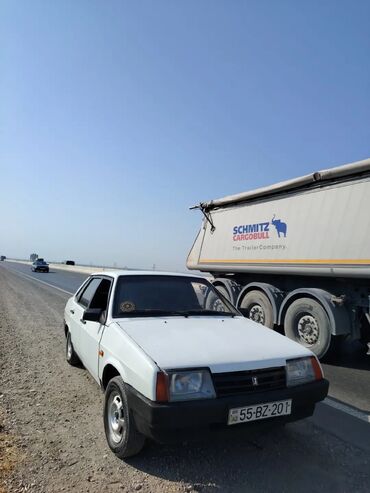 запчасти на фольксваген гольф 2: Model: Lada Samara (21099) sedan Rəng: ağ Kuzov: 4 qapılı, ön-ök