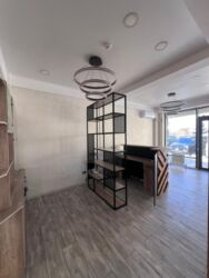 Салоны красоты: 💈 Продаётся готовое коммерческое помещение в 3-м микрорайоне! — 2