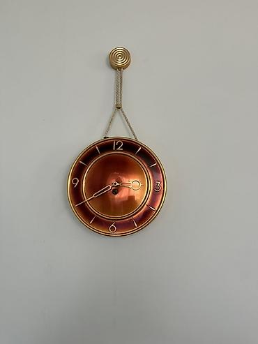 divar saat şəkilləri: Divar saatları, Elektron — 1