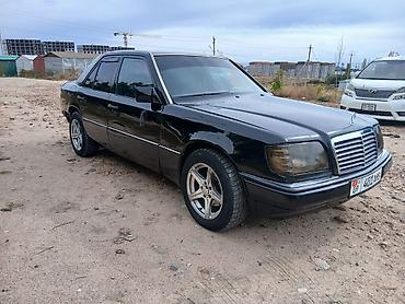 300 000: Mercedes-Benz E-Class: 1991 г., 2.2 л, Механика, Бензин, Седан — 3