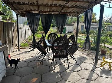 Продажа коттеджей и домов: Продается частный дом с участком. Основные характеристики: - Дом — 4