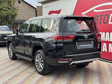 300 000: Toyota Land Cruiser: 2026 г., 3.5 л, Автомат, Гибрид, Внедорожник — 5