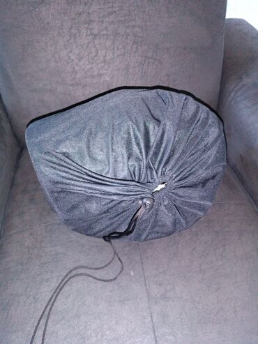 Sportska odeća: Kaciga, Upotrebljenо — 6