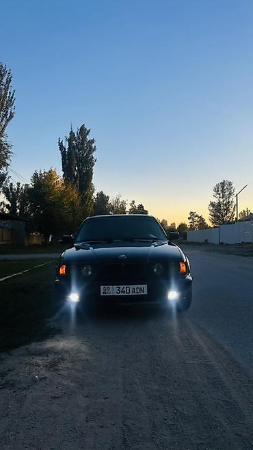 эм 8: BMW 5 series: 1992 г., 2 л, Механика, Бензин, Седан — 4