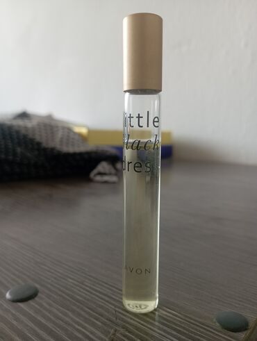 вечернее платье шикарное: Продаю духи avon little black dress цена 750KGZ