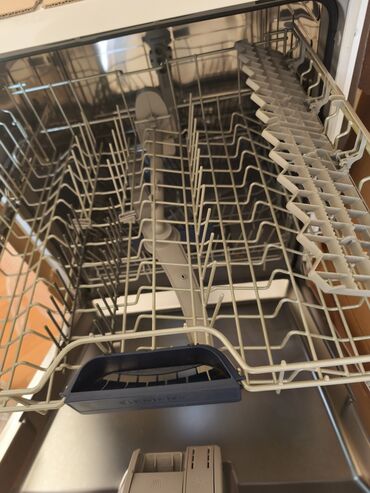 Qabyuyan maşınlar: Qabyuyan maşın Siemens, Tam qabaritli (60 sm.), Ayrıca dayanan -da lalafo.az — 3 Qabyuyan maşınlar: Qabyuyan maşın Siemens, Tam qabaritli (60 sm.), Ayrıca dayanan — 3