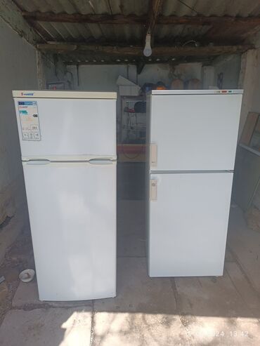 холодильников и: Холодильник Biryusa, Двухкамерный, 150 *