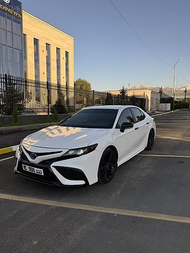 camry 55 exclusive: Toyota Camry: 2022 г., 2.5 л, Автомат, Бензин, Седан — 2