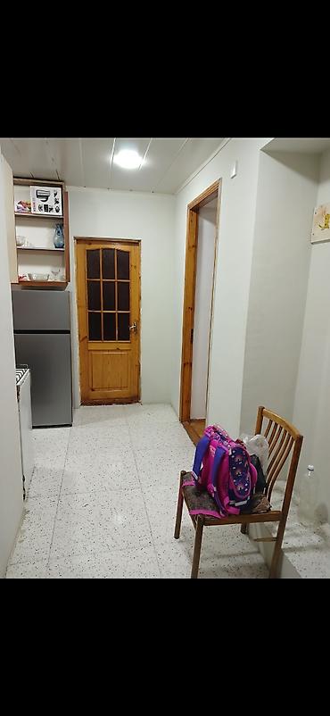 Kirayə mənzil – 2 otaqlı, mətbəxli - Planlaşdırma: dəhliz, ayrıca