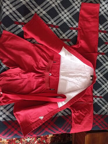 мма форма: Костюм для самбо (кимоно) красного цвета. Комплектация: - куртка с