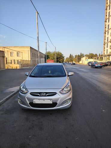 ilkin ödənişsiz masinlar: Hyundai Accent: 1.6 l | 2014 il Sedan
