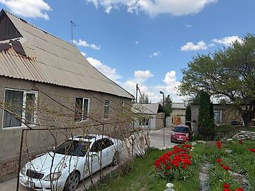 Продажа коттеджей и домов: Продается дом Бишкек продается участок 11 соток Орок продается — 12