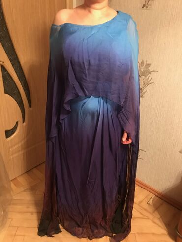 ust geyimleri: Вечернее платье, L (EU 40)