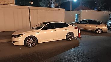 optima otracaqlar: Kia Optima – ağ rəngli sedan Xüsusiyyətlər və təchizat: - Kütləvi — 1