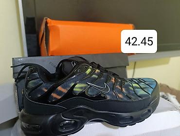 Patike: Patike – sportski i lifestyle modeli
Cena 2850 din — 32