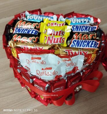 Şokolad buketləri: Kinder buketleri ve sebetleri sifarisle hazirlanir Sifarisler en az 1 — 5