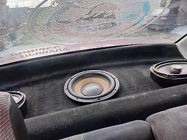 ford focus 1: Volkswagen Vento: 1992 г., Седан — 7