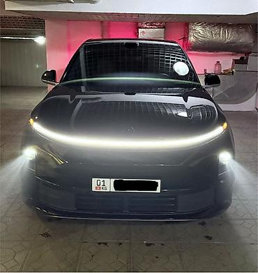 Lixiang: Lixiang L6: 2025 г. — 2