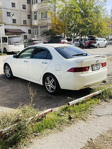 подержанный автомобиль: Honda Accord: 2004 г., 2 л, Автомат, Бензин, Седан — 4