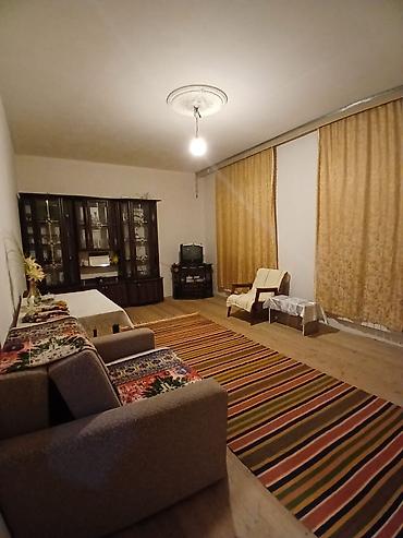 qarayev: Bahar 3 otaqlı, 111 kv. m, Orta təmir — 3