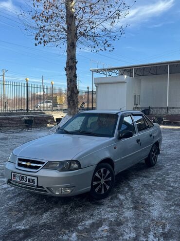 Daewoo: Daewoo Nexia: 2010 г., 1.5 л, Механика, Бензин, Седан