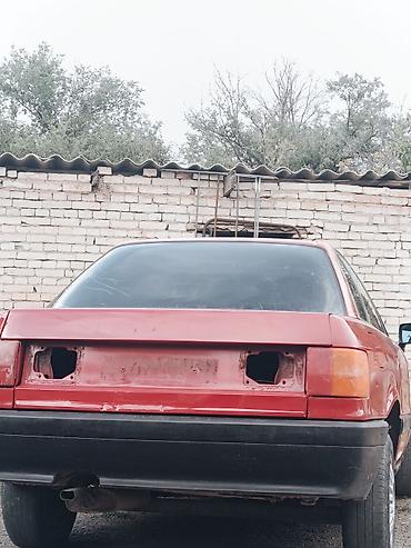 Audi: Audi 80: 1987 г., 1.8 л, Механика, Бензин, Седан — 1