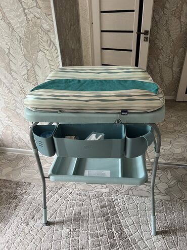Другие товары для детей: Самый удобный пеленальный столик с ванночкой от итальянского бренда