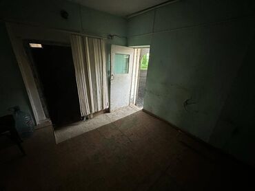 Kommersiya daşınmaz əmlakının satışı: Köhnə Günəşlidə əsas yolun kənarında, 9 mərtəbəli binanın — 11