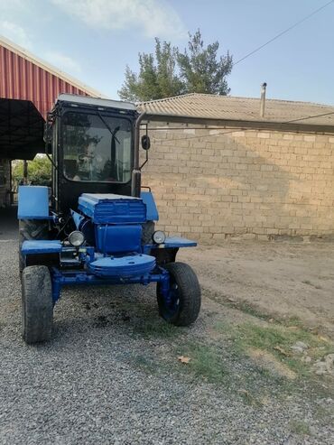 трактор yto x904 цена в бишкеке: Traktor 28, 1995 il, 68 at gücü, motor 10 l, İşlənmiş