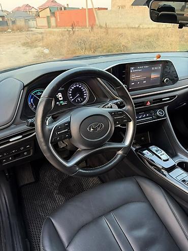 mercedes e200: Hyundai Sonata: 2019 г., 2 л, Автомат, Гибрид, Седан — 3