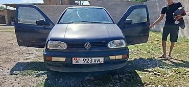 гольф автомобиль: Volkswagen Golf: 1992 г., 1.8 л, Седан — 1