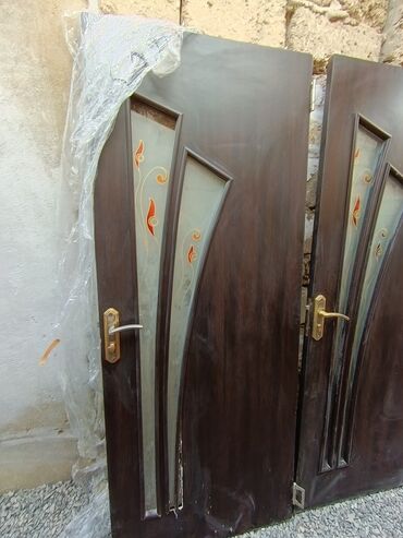 Giriş qapıları: İşlənmiş Giriş qapısı 80x200 sm Çərçivə ilə, Ünvandan götürmə — 5