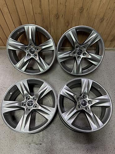 Литые Диски R 19 Toyota, Комплект, отверстий - 5, Б/у at lalafo.kg Литые Диски R 19 Toyota, Комплект, отверстий - 5, Б/у