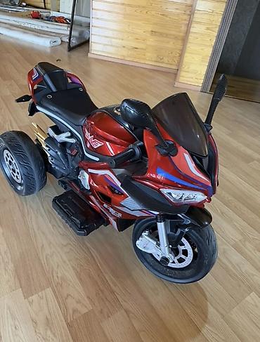 cross motor cocuk: Uşaq elektrik motosikleti – üçtəkərli ve 3-7 yas ucundur. Şəhərdaxili — 1