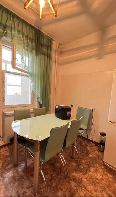 12 мкр бишкек: 2 комнаты, 62 м², 106 серия, 8 этаж, Евроремонт
