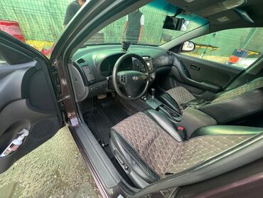 нива машина: Hyundai Elantra: 2008 г., 1.6 л, Автомат, Газ, Седан