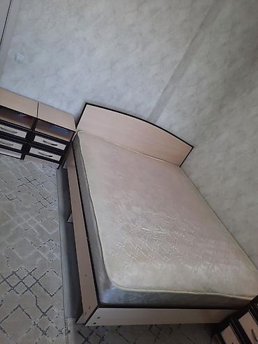 Спальные гарнитуры: Состав к - Кровать двуспальная с прямоугольным основанием и изогнутым — 6