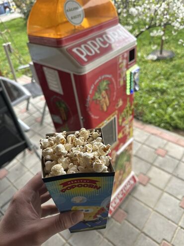 komplet zimske gume i felge: Aparat za kokice na zetone. Nije potreba osoba za rad. Kokice su