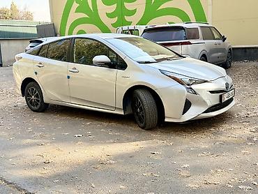jac 9: Toyota Prius: 2018 г., 1.8 л, Вариатор, Гибрид, Хэтчбэк — 2