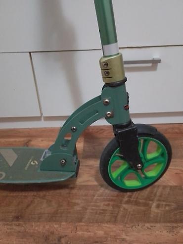 Trotineti, skejtbordovi i hoverbordovi: Trotinet je potouno ispravan, u odlicnom stanju je sa sitnim tragovima — 2