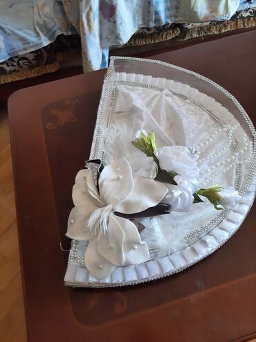 Xonça: Tezdir iślenmeyiib 
26eded 
hamisi birlikdə 1000 AZN — 16