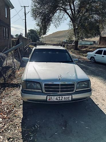 Mercedes-Benz C-Class: 1993 г., 2 л, Механика, Седан