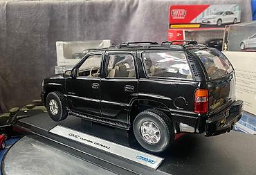 Avtomobil modelləri: Коллекционная модель GMC Yukon Denali black 2001 Welly Art  — 16